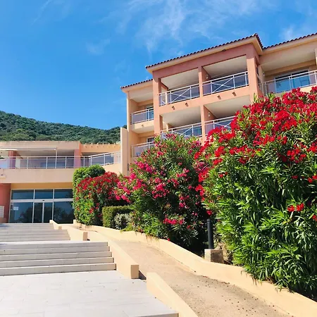 Bel Avec Piscine En Bord De