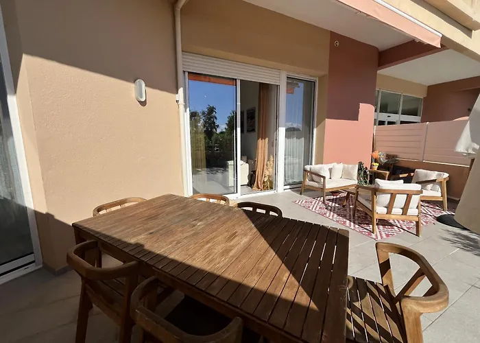 Bel Avec Piscine En Bord De Ajaccio (Corsica)