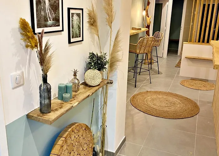 Bel Avec Piscine En Bord De