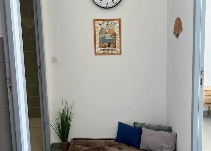 Bel Avec Piscine En Bord De Apartmán *